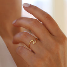 Load image into Gallery viewer, Gold Wave Ring, Dainty Gold Ring, Gift for Her, Valentine's Day, Love Ring, Pretzel, Bow, Minimal Gold Jewelry, Stacking Ring, Zigzag