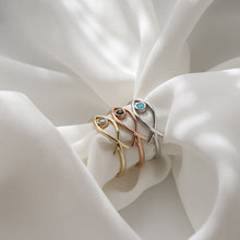 Load image into Gallery viewer, 14K Gold Fish Ring, Minimal Everyday Jewelry, Dainty Gold Stacking Ring, Good Luck, Gift for Her, Marine Jewelry, Summer Accessories,