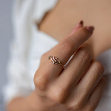 Load image into Gallery viewer, 14K Gold Leaf Ring, Minimal Stackable Ring, Everyday Jewelry, Mother's Day, Birthday Gift, Simple Gold Ring, Gift for Her, Rose Gold Ring