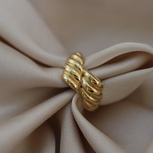Load image into Gallery viewer, 14K Gold Geometric Croissant Ring, Retro Gold Ring, Everyday Jewelry, Mother's Day, Birthday Gift, Simple Gold Ring, Gift for Her, Rose Gold