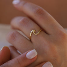 Load image into Gallery viewer, Gold Wave Ring, Dainty Gold Ring, Gift for Her, Valentine's Day, Love Ring, Pretzel, Bow, Minimal Gold Jewelry, Stacking Ring, Zigzag
