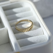 Load image into Gallery viewer, Solid Gold Serrated Ring, 4mm Wedding Band, Solid 14K Gold, Lined Ring, Handmade, Unisex Ring, Dome Ring, Gold Stacking Ring, Minimal