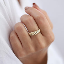 Load image into Gallery viewer, 14K Gold Thick Croissant Dome Ring, Twist Ring, Minimalist Fine Jewelry, Gift for Her, Statement Ring, Dome Ring, Everyday Gold Jewelry