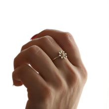 Load image into Gallery viewer, 14K Gold Flower Ring, Gold Ring, Minimalist, Daisy Charm, Gift for Her, Mother's Day, Dainty Stacking Ring, Anniversary, Christmas Present