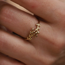 Load image into Gallery viewer, 14K Gold Leaf Ring, Minimal Stackable Ring, Everyday Jewelry, Mother's Day, Birthday Gift, Simple Gold Ring, Gift for Her, Rose Gold Ring