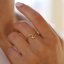 Load image into Gallery viewer, Gold Wave Ring, Dainty Gold Ring, Gift for Her, Valentine's Day, Love Ring, Pretzel, Bow, Minimal Gold Jewelry, Stacking Ring, Zigzag