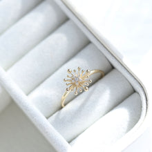 Load image into Gallery viewer, 14K Gold Diamond Star Ring,Minimal Stackable Ring, Celestial Jewelry, Constellation Ring, Birthday Sun Gift, Simple Gold Ring, Rose Gold