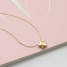 Load image into Gallery viewer, Gold Shining Star Necklace, 14K Gold Necklace, Minimal Invisible Chain Necklace, 3D Floating Star Pendant, Dainty Layering Necklace