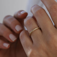 Load image into Gallery viewer, Thin Rope Band Ring, 14K Gold Twist Ring, Minimalist Fine Jewelry, Gift for Her, Statement Ring, Wedding Band, Everyday Gold Jewelry