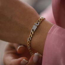 Load image into Gallery viewer, Diamond Curb Chain Bracelet