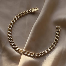 Load image into Gallery viewer, Diamond Curb Chain Bracelet