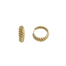 Load image into Gallery viewer, Croissant Hoop Earrings
