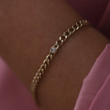 Load image into Gallery viewer, Diamond 0.10 Carat 14K Gold Bracelet
