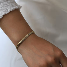 Load image into Gallery viewer, Herringbone Chain Bracelet