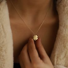 Load image into Gallery viewer, Four Leaf Clover Necklace