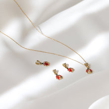 Load image into Gallery viewer, Ladybug Pendant Necklace
