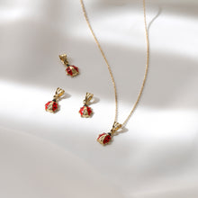 Load image into Gallery viewer, Ladybug Pendant Necklace