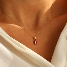 Load image into Gallery viewer, Ladybug Pendant Necklace