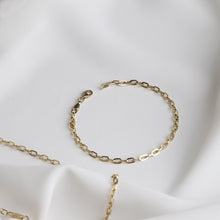 Load image into Gallery viewer, Staple Chain Bracelet