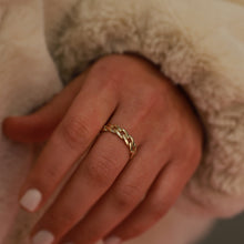 Load image into Gallery viewer, Gold Curb Chain Ring