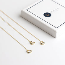 Load image into Gallery viewer, Open Heart Necklace