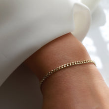 Load image into Gallery viewer, Curb Chain Bracelet 2mm