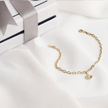 Load image into Gallery viewer, Eyelash Charm Bracelet