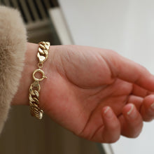 Load image into Gallery viewer, Curb Chain Bracelet 10mm