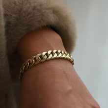 Load image into Gallery viewer, Curb Chain Bracelet 10mm