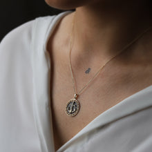 Load image into Gallery viewer, Anchor Medallion Necklace
