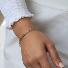 Load image into Gallery viewer, Medium Staple Chain Bracelet