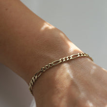 Load image into Gallery viewer, Figaro Chain Bracelet