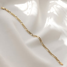 Load image into Gallery viewer, Figaro Chain Bracelet