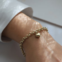 Load image into Gallery viewer, Heart Charm Bracelet