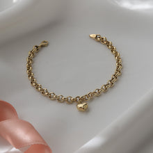 Load image into Gallery viewer, Heart Charm Bracelet