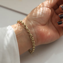 Load image into Gallery viewer, Star Charm Bracelet