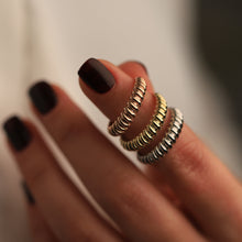 Load image into Gallery viewer, Croissant Dome Ring