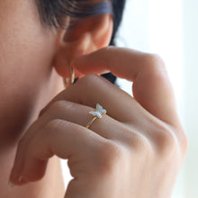 Load image into Gallery viewer, Dainty Butterfly Ring