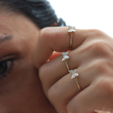 Load image into Gallery viewer, Dainty Butterfly Ring