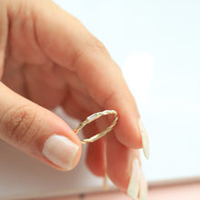 Load image into Gallery viewer, Baguette Rope Diamond Ring