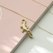 Load image into Gallery viewer, Alligator Necklace