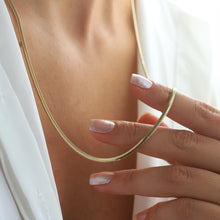 Load image into Gallery viewer, Snake Chain Necklace