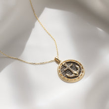 Load image into Gallery viewer, Anchor Medallion Necklace