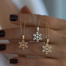 Load image into Gallery viewer, Snowflake Necklace