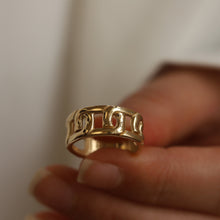 Load image into Gallery viewer, Gold Thick Chain Ring
