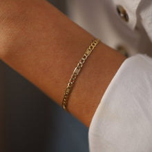 Load image into Gallery viewer, Special Design Figaro Bracelet
