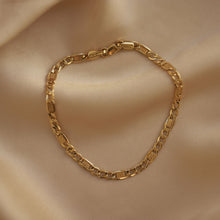Load image into Gallery viewer, Special Design Figaro Bracelet