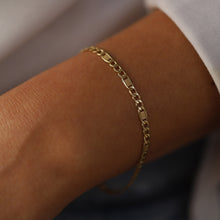 Load image into Gallery viewer, Special Design Figaro Bracelet