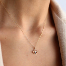 Load image into Gallery viewer, Eyelash Necklace