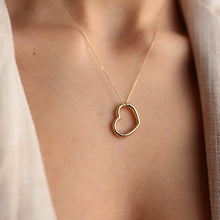 Load image into Gallery viewer, Dainty Gold Thin Open Heart Necklace
